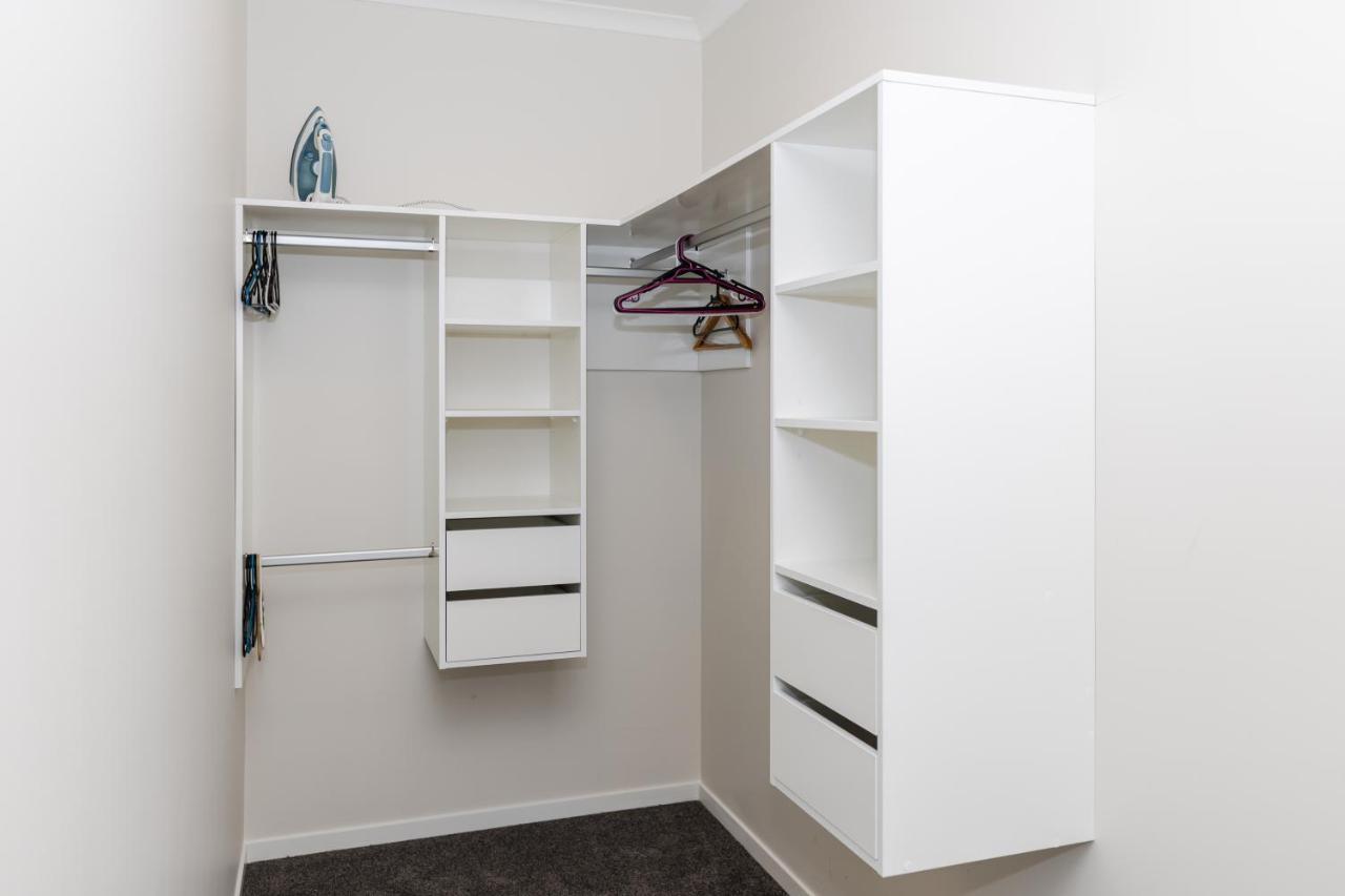 Stay In Newly Built House Hamilton Buitenkant foto