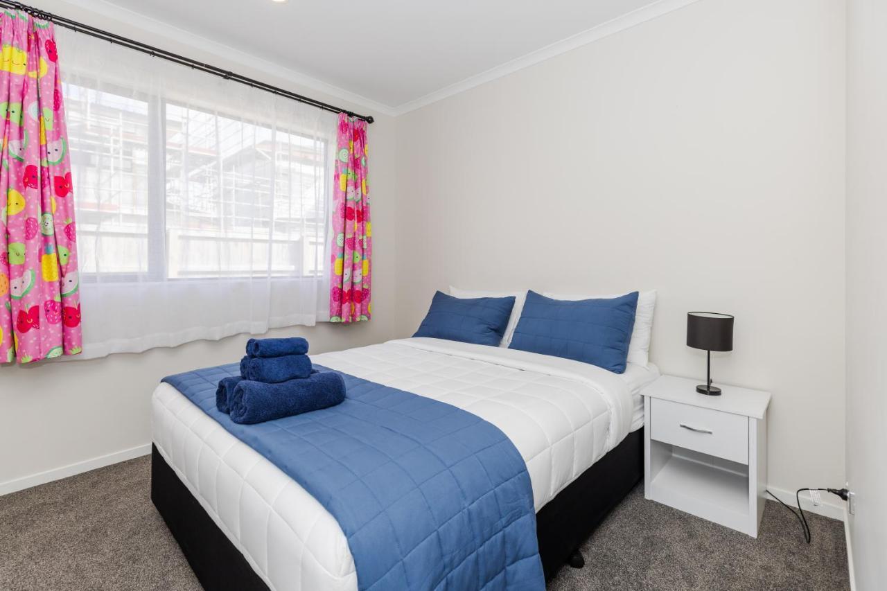 Stay In Newly Built House Hamilton Buitenkant foto